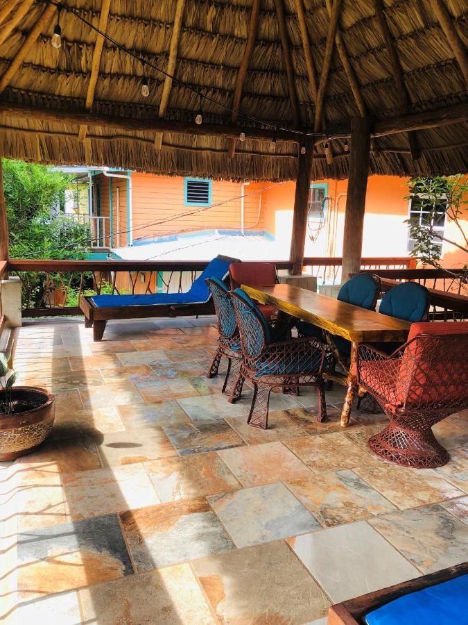 Coral Cove Inn Maya Beach Dış mekan fotoğraf